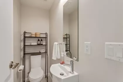 Primary Bedroom Photo of 125 649 E 3rd Street, North Vancouver, BC