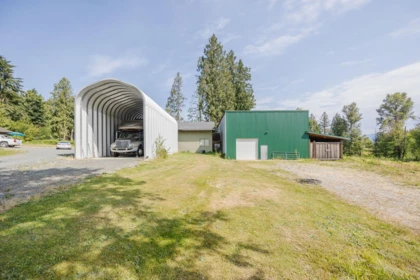 Hot Tub / Spa Photo of 30211 Burgess Avenue, Abbotsford, BC