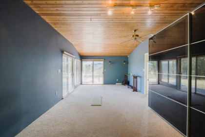 Swimming Pool Photo of 30211 Burgess Avenue, Abbotsford, BC