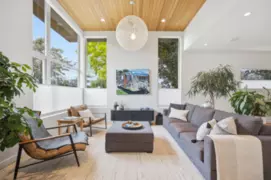 364 W 15th Street, North Vancouver, BC