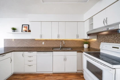 Breakfast Nook Photo of 2275 Pandora Street, Vancouver, BC