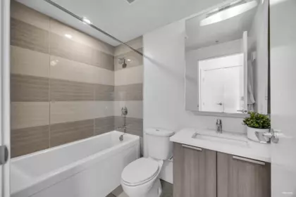 Powder Room Photo of 1103 13308 Central Avenue, Surrey, BC