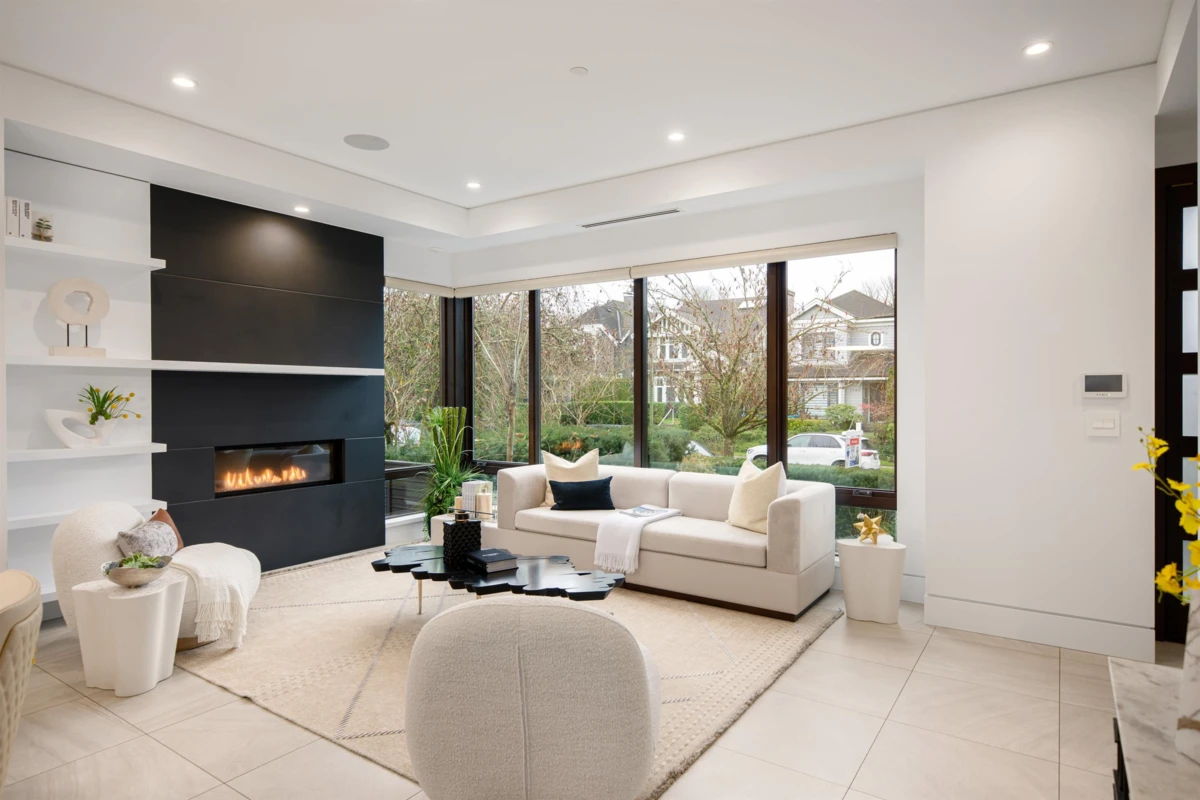 Living Room Photo of 3953 W 21st Avenue, Vancouver, BC