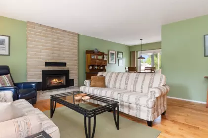Breakfast Nook Photo of 630 Hazel Street, Hope, BC