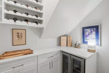 Kitchen Island Photo of 288 E 11 Avenue, Vancouver, BC