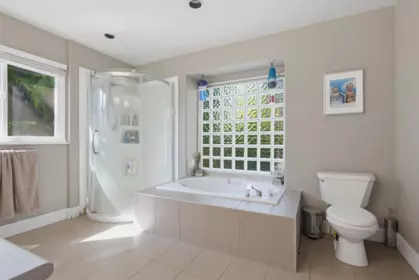 Guest Bathroom Photo of 26860 24a Avenue, Langley, BC