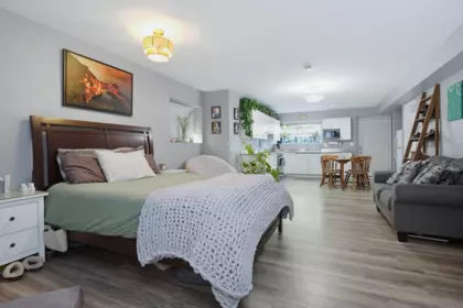 Hot Tub / Spa Photo of 26860 24a Avenue, Langley, BC