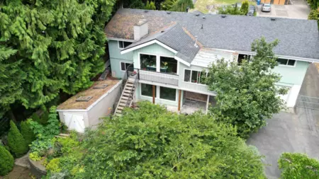 Playground / Recreational Area Near 2544 Sunnyside Crescent, Abbotsford, BC