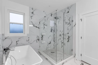 Basement Recreation Room Photo of 13995 79a Avenue, Surrey, BC
