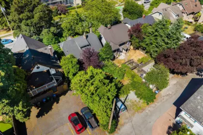 415 Seventh Street, New Westminster, BC, New Westminster — Single Family Residence for sale
