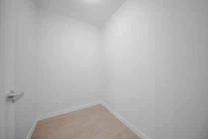 Entry Foyer Photo of 423 3563 Ross Drive, Vancouver, BC