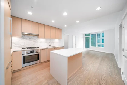 423 3563 Ross Drive, Vancouver, BC, Vancouver — Apartment/Condo for sale