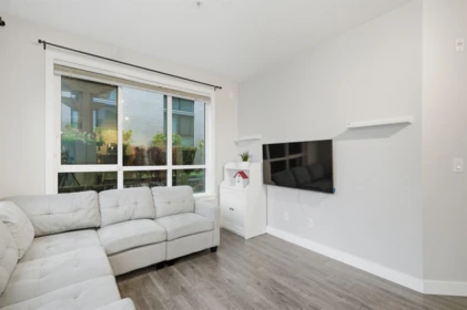 Breakfast Nook Photo of 206 15388 105 Avenue, Surrey, BC