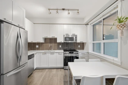 206 15388 105 Avenue, Surrey, BC, Surrey — Apartment/Condo for sale