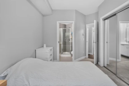 Entry Foyer Photo of 206 15388 105 Avenue, Surrey, BC