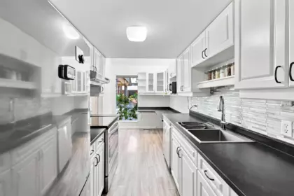 15945 Alder Place, Surrey, BC, Surrey — Townhouse for sale