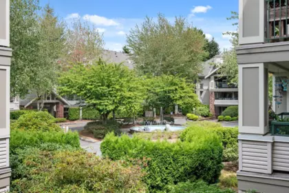 Garden / Landscaping Photo of 202 22015 48 Avenue, Langley, BC