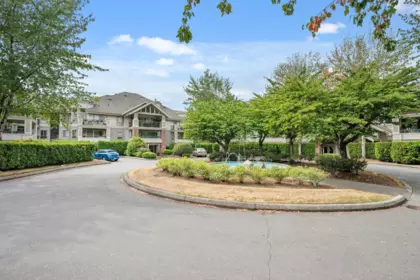 Neighborhood Park Photo Near 202 22015 48 Avenue, Langley, BC