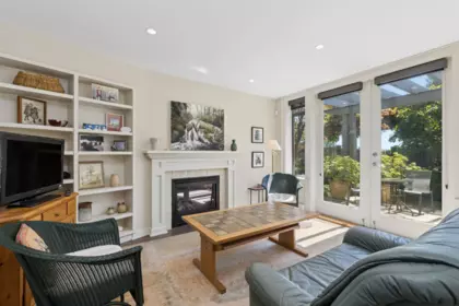 Staircase Photo of 2621 Bellevue Avenue, West Vancouver, BC
