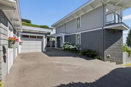 Street View Photo of 2621 Bellevue Avenue, West Vancouver, BC