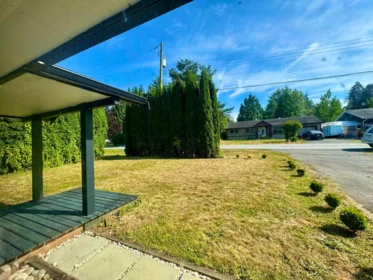 Family Room Photo of 22543 123 Avenue, Maple Ridge, BC