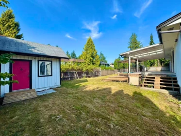 Laundry Room Photo of 22543 123 Avenue, Maple Ridge, BC
