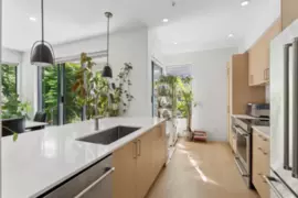 101 2242 Marine Drive, West Vancouver, BC