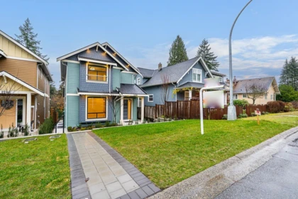 Living Room Photo of 2208 St George Street, Port Moody, BC