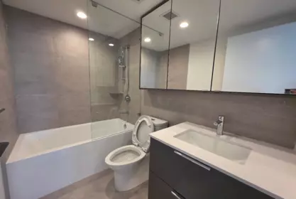 Walk-In Closet Photo of 3703 2135 Springer Avenue, Burnaby, BC