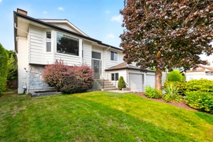 17089 60a Avenue, Surrey, BC, Surrey — Single Family Residence for sale