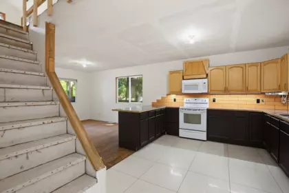 26814 Dewdney Trunk Road, Maple Ridge, BC, Maple Ridge — Single Family Residence for sale