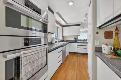 Breakfast Nook Photo of 9 2128 W 43rd Avenue, Vancouver, BC