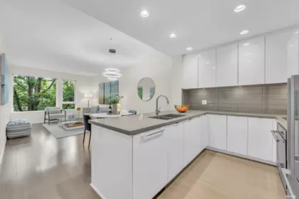 Kitchen Island Photo of 315 255 W 1st Street, North Vancouver, BC