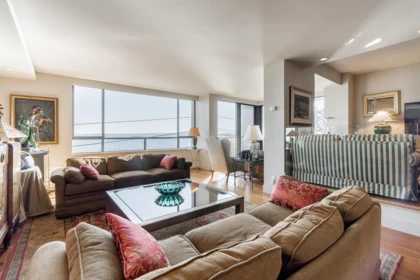 Breakfast Nook Photo of 301 1930 Bellevue Avenue, West Vancouver, BC