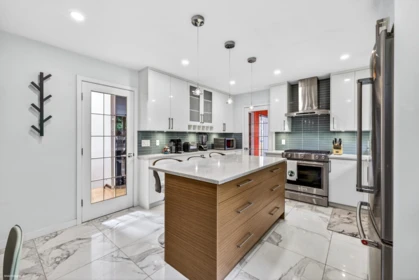 Family Room Photo of 6858 Patterson Avenue, Burnaby, BC