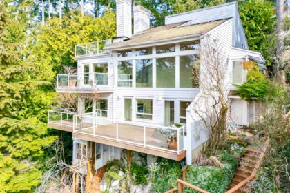 5295 Gulf Place, West Vancouver, BC, West Vancouver — Single Family Residence for sale