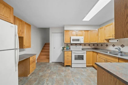 Breakfast Nook Photo of 231 Balmoral Place, Port Moody, BC