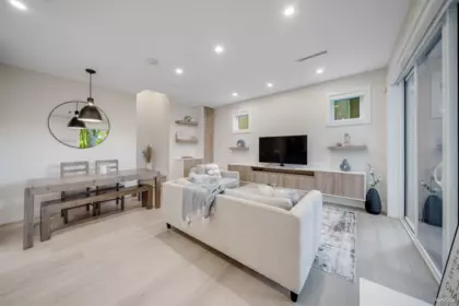 Kitchen Photo of 2558 William Street, Vancouver, BC