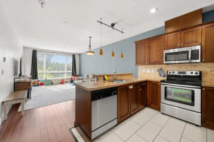 Breakfast Nook Photo of 303 14333 104 Avenue, Surrey, BC