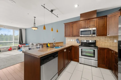 Pantry Photo of 303 14333 104 Avenue, Surrey, BC