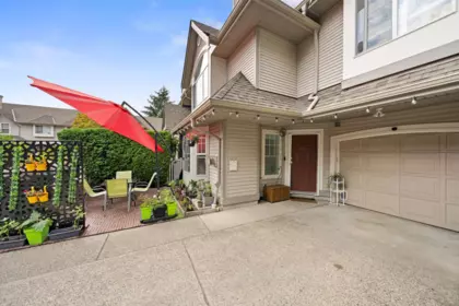 Living Room Photo of 42 23085 118 Avenue, Maple Ridge, BC