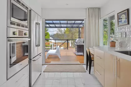 Breakfast Nook Photo of 8647 10th Avenue, Burnaby, BC