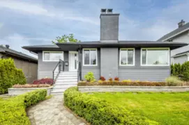 8647 10th Avenue, Burnaby, BC
