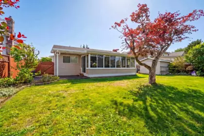Backyard Photo of 15429 95 Avenue, Surrey, BC