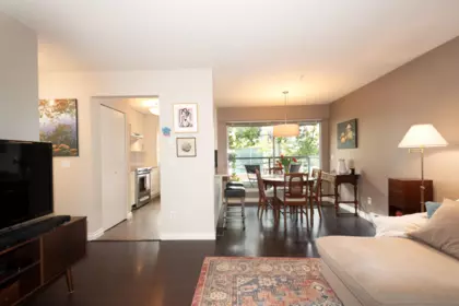 Living Room Photo of 301 2250 W 3rd Avenue, Vancouver, BC