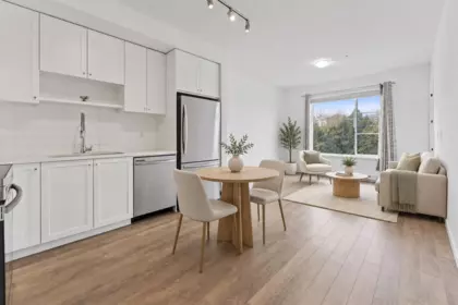 Kitchen Photo of 402 13623 81a Avenue, Surrey, BC