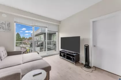 516 10838 Whalley Boulevard, Surrey, BC, Surrey — Apartment/Condo for sale