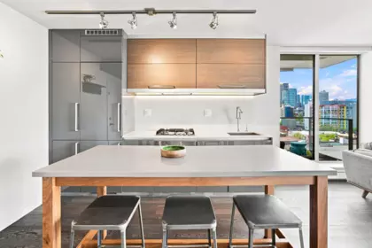 Dining Area Photo of 1006 189 Keefer Street, Vancouver, BC
