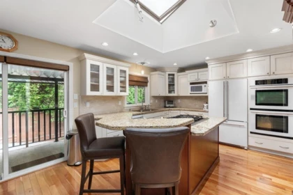 14534 Lombard Place, Surrey, BC, Surrey — Single Family Residence for sale
