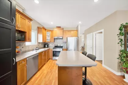 Breakfast Nook Photo of 16628 60 Avenue, Surrey, BC